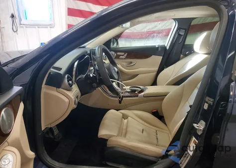 2015 Mercedes Benz C 300 4Matic from USA, damaged, VIN 55SWF4KB3FU001473